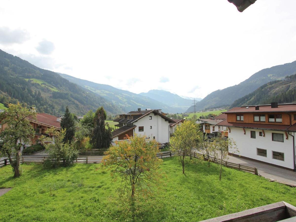 Spacious Apartment In Stumm Tyrol With Balcony מראה חיצוני תמונה