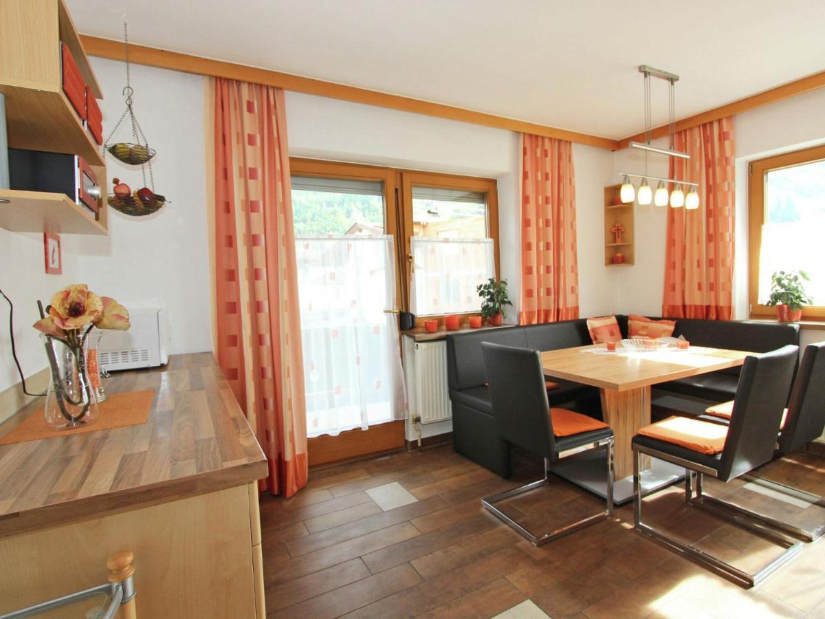 Spacious Apartment In Stumm Tyrol With Balcony מראה חיצוני תמונה